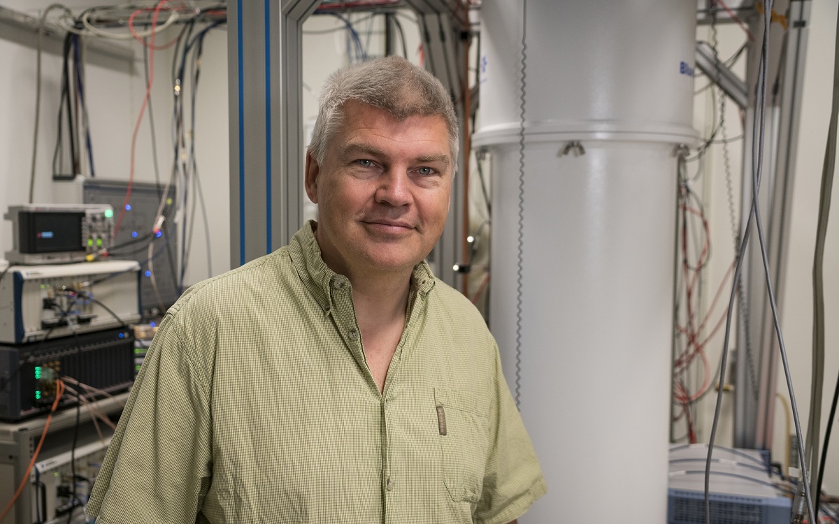 Per Delsing is a professor at Chalmers and director of the Wallenberg Center for Quantum Technology (WACQT).
